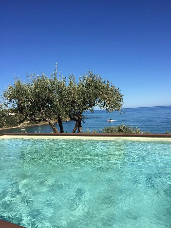 فيلا Ogliastro Sul Mare - Sleep And Dream تْشيفالو 0*,  إيطاليا